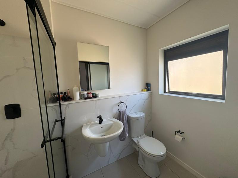 To Let 1 Bedroom Property for Rent in Richwood Western Cape